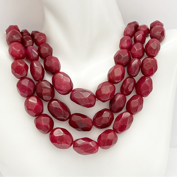 Stunning Triple Strand Red Ruby Graduated Bead Necklace - Picture 1 of 15